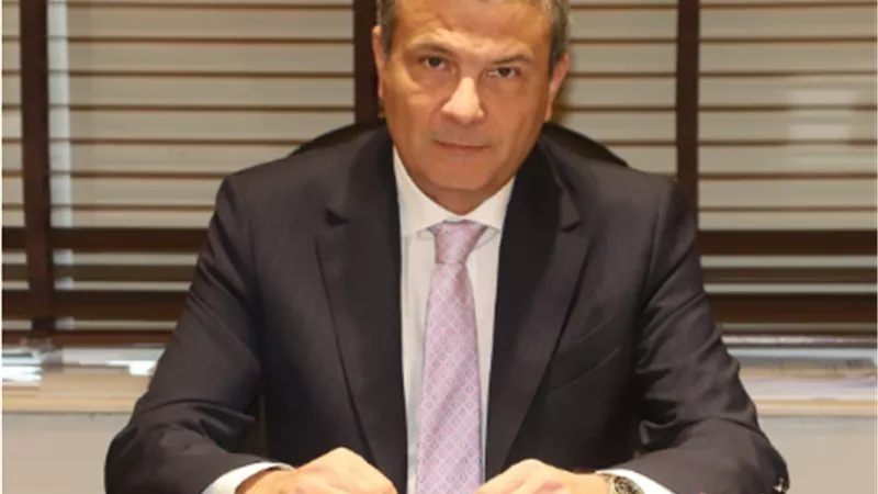 وزير الزراعة يستقبل البعثة الإشرافية للايفاد