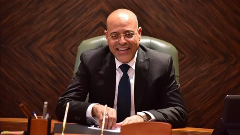 وزير العمل: عقوبات تنتظر الشركات غير الملتزمة بالحد الأدنى للأجور