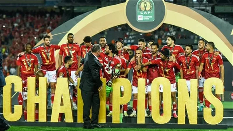 500 مليون جنيه في الطريق لـ الأهلي.. سيف زاهر يكشف التفاصيل