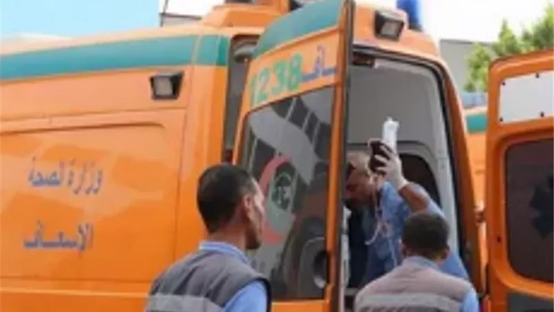 إصابة فتيات أثر حادث سيارة ميكروباص فى الصف