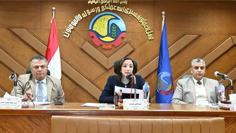 بدء تجهيز معارض أهلا رمضان بالبحيرة