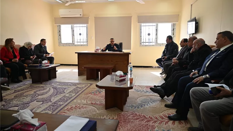 لقاء محافظ جنوب سيناء مع ممثلي شركات البترول والتعدين