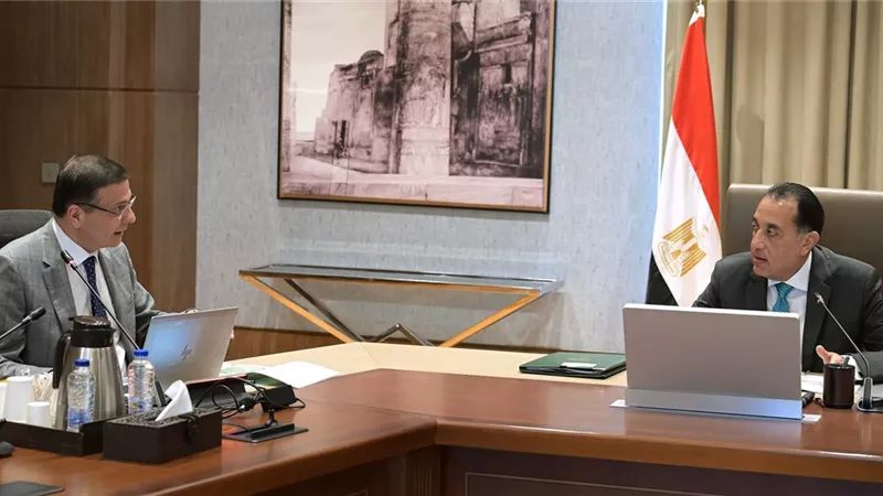 مدبولى يؤكد على أهمية توافر السلع بكافة منافذ وزارة الزراعة
