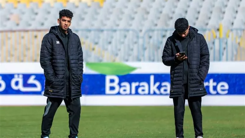 أحمد الجفالي يؤازر الزمالك أمام فاركو من مدرجات برج العرب