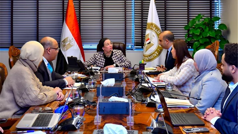 خطط مستقبلية للحد من التلوث البلاستيكي بحلول مبتكرة وسياسات بيئية متكاملة