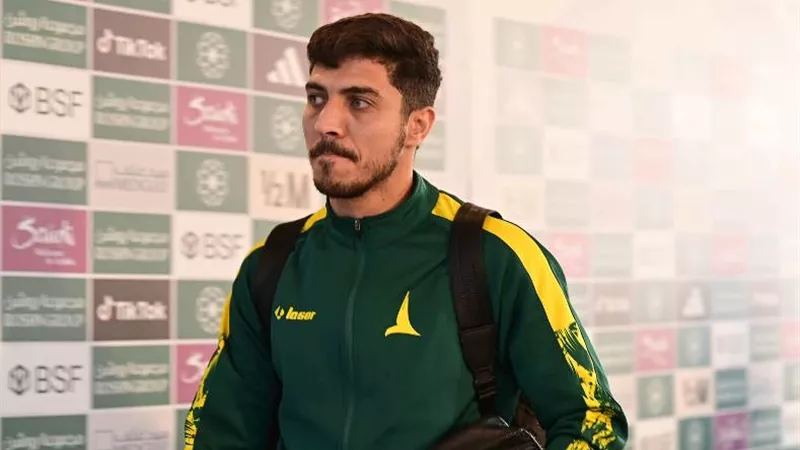 نادي قطري يزاحم الأهلي والزمالك علي ضم محمد شريف