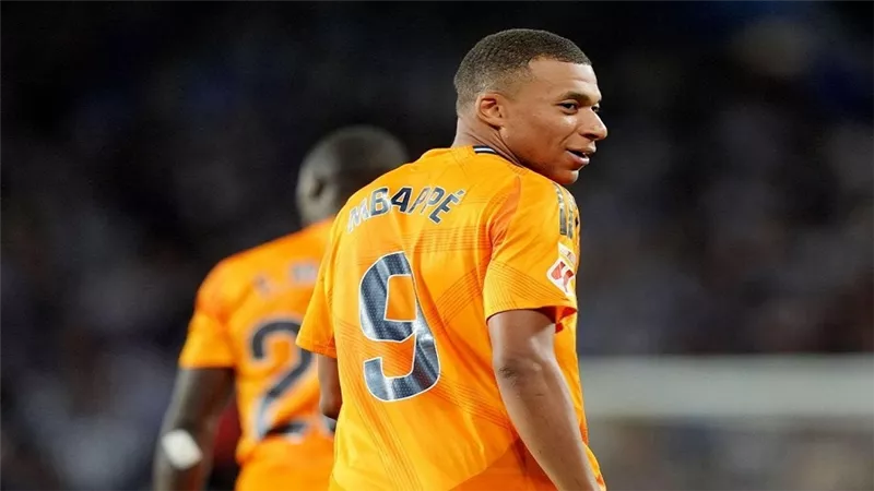 قذيفة مبابي تمنح ريال مدريد هدف التعادل أمام مانشستر سيتي - شاهد