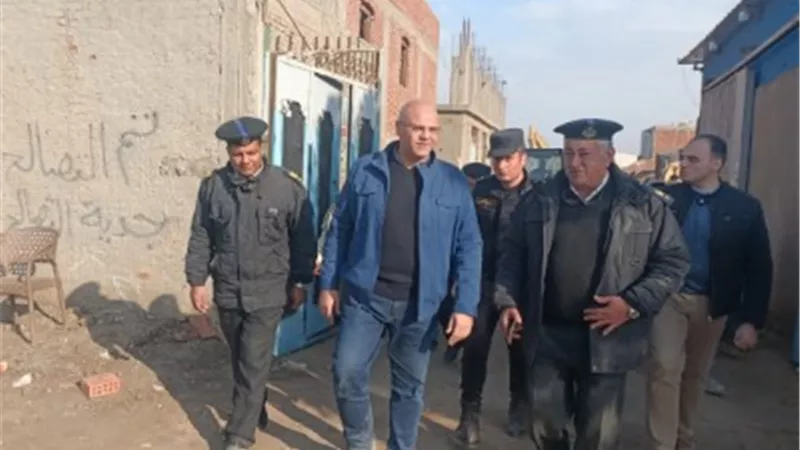 محافظ القليوبية يشهد حملة إزالة مكبرة بمدينة الخانكة