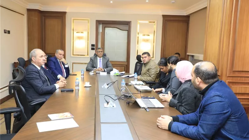 محافظ الجيزة يلتقي مدير صندوق التنمية الحضرية