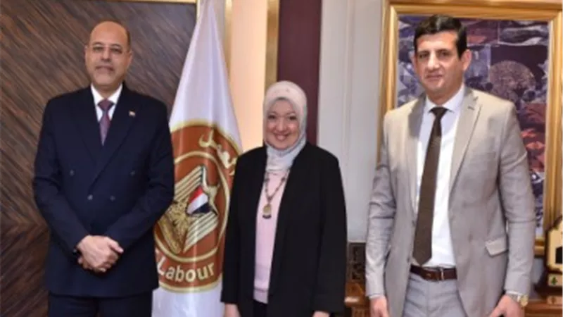 وزير العمل يبحث تفعيل التعاون مع الأمين العام لصندوق تطوير التعلي