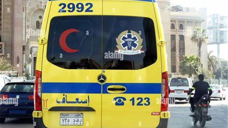 متعاطى مخدرات يطعن امين شرطة داخل مسجد باسوان