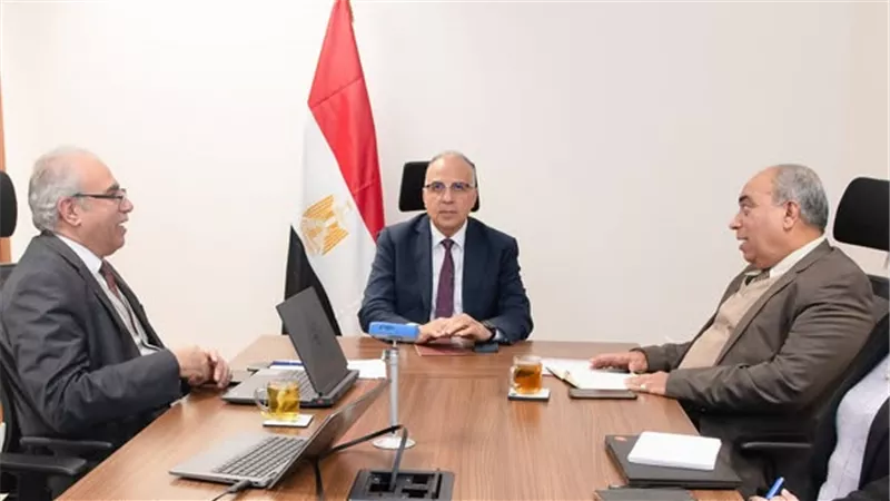 وزير الري يبحث تحضيرات أسبوع القاهرة الثامن للمياه لعام 2025