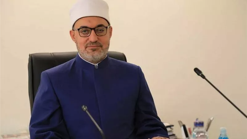 مفتي الجمهورية يهنئ الرئيس والأمة العربية والإسلامية بليلة النصف من شعبان