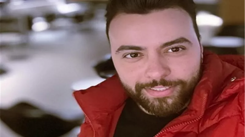 الملحن مدين يشوّق جمهوره لعمل فني جديد في لبنان