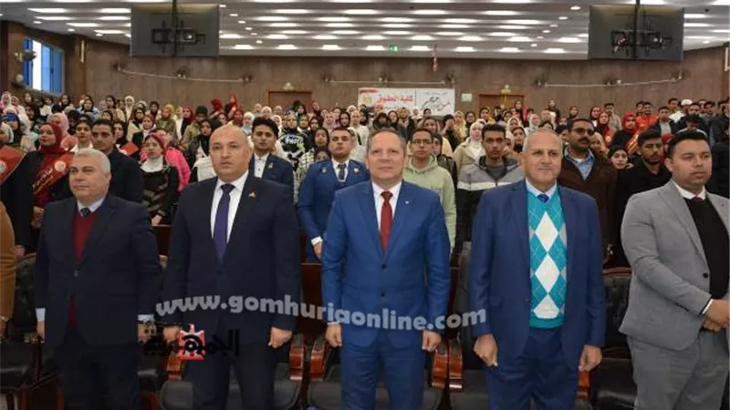 رئيس جامعة دمياط يشهد حفل تنصيب إتحاد طلاب كلية الحقوق