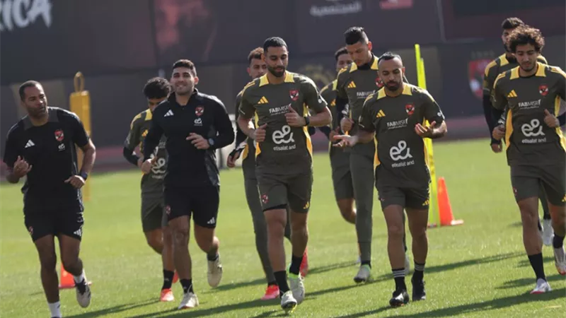 الأهلي يستأنف تدريباته استعدادًا لمواجهة الإسماعيلي المرتقبة