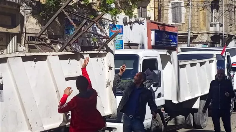 حملات لإزالة الإشغالات والتعديات بأحياء الاسكندرية