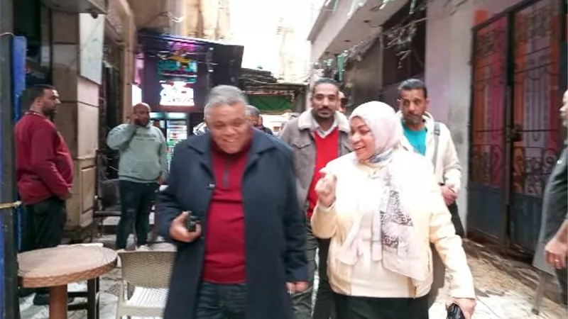 تحصيل ٥٥٣ الف من المحلات والمطاعم المخالفة وسط الاسكندرية