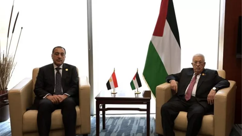 أبو مازن يعرب عن تقديره لدعم الرئيس السيسى للحقوق المشروعة للشعب الفلسطينى