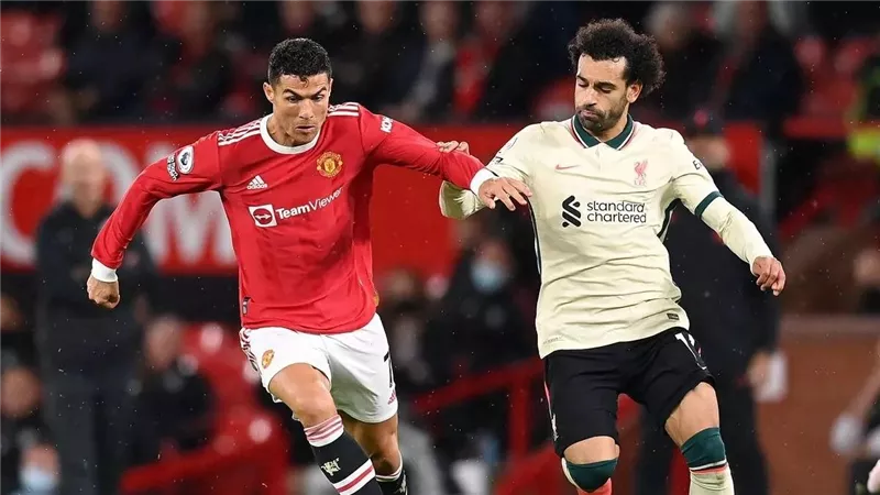 لاعب توتنهام السابق : محمد صلاح أفضل من كريستيانو رونالدو