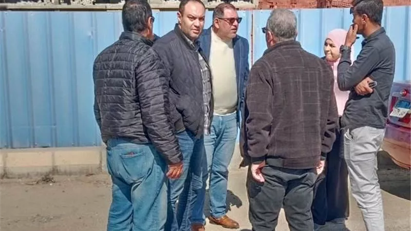 رئيس جهاز تنمية مدينة الشروق يكشف عن أحدث مشروعات الطرق.. بالصور