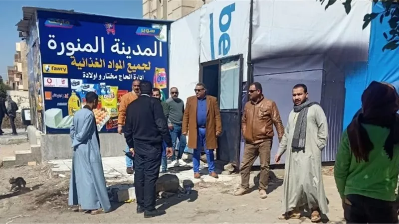 عامر: جهاز بدر يشن حملة لإزالة الإشغالات ويحرر 30 محضر للمخالفين.. صور