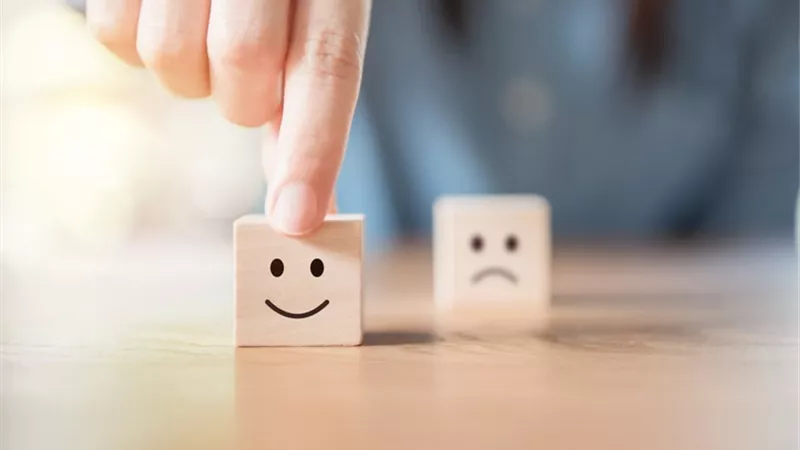 خطوات تساعدك لتحويل المشاعر السلبية الى إيجابية