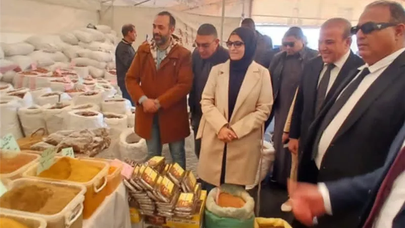 رئيس جهاز الشيخ زايد واعضاء مستقبل وطن يفتتحون