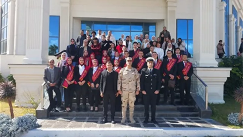 قطاع التعليم بجامعة عين شمس ينظم زيارة للقاعدة البحرية بالإسكندرية