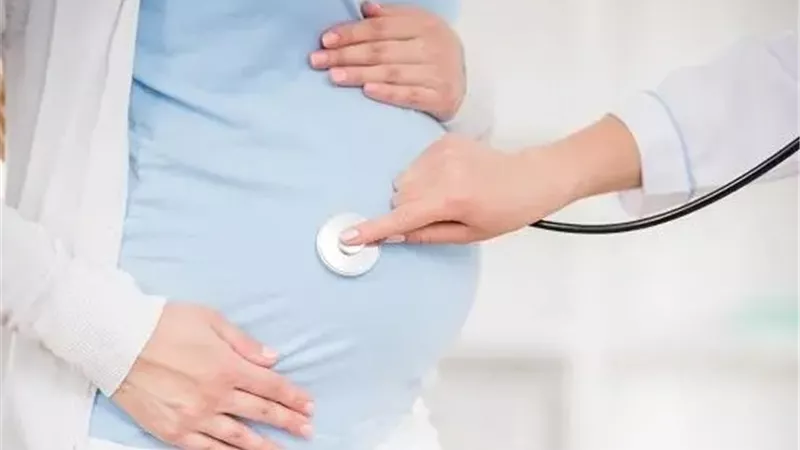 د. شوقي علام: كشف طبيب النساء على المرأة في رمضان لا يبطل صومه