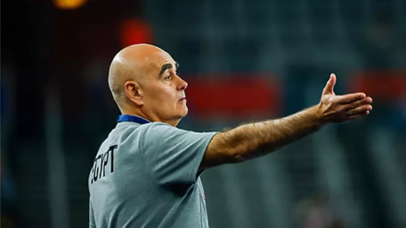 باستور يعود للقاهرة لاستكمال مهامه مع منتخب اليد غدا الاثنين