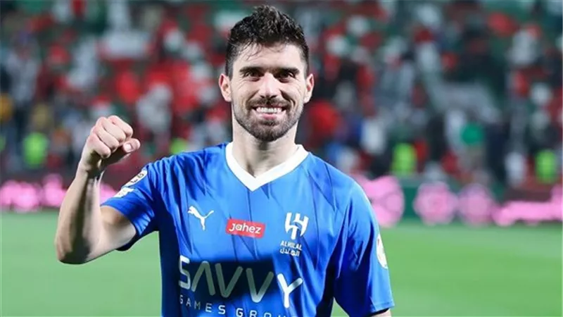 نيفيز يعلن عن وجهته القادمة بعد نهاية مسيرته مع الهلال