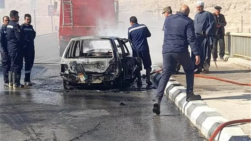 حريق بسيارة ملاكى على طريق الكوامل سوهاج