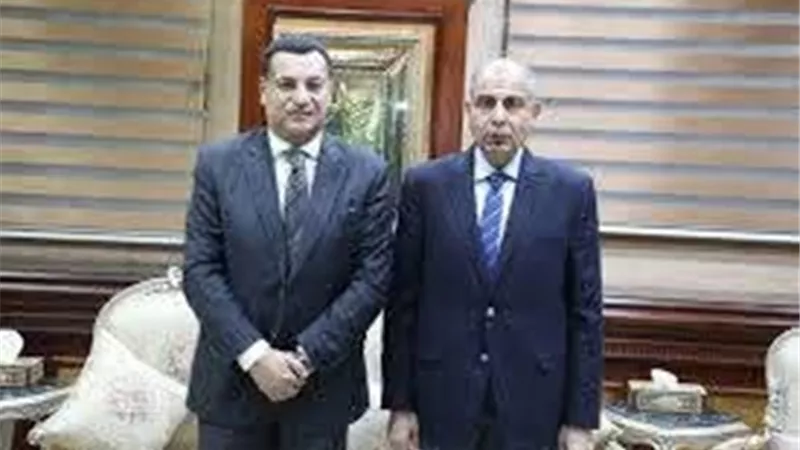 المحافظ ورئيس غرفة المنيا يناشدان التجارسرعة الانتقال لسوق ماقوسه