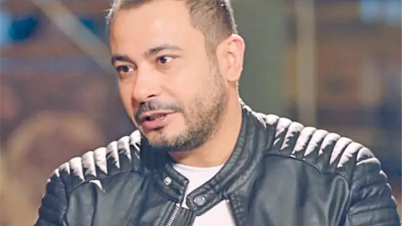 بعد الحادث المروع بسيارته .. تفاصيل الحالة الصحية لـ محمد نجاتى
