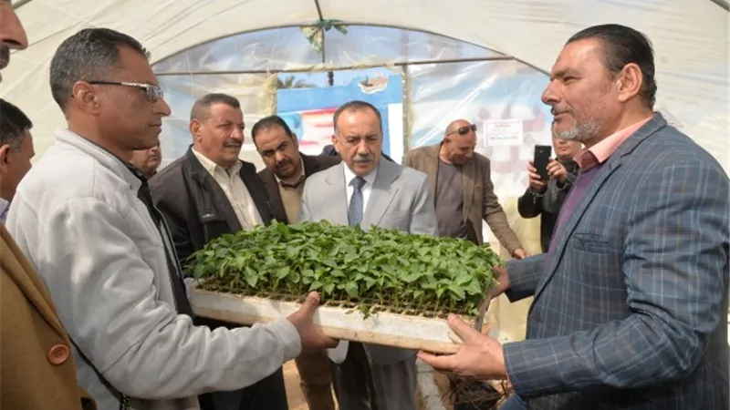 محافظ أسيوط يفتتح الصوب الزراعية بمشتل مدرسةساحل سليم الإبتدائية