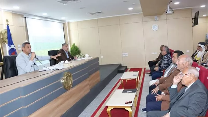 محافظ السويس يوصى بعقد ندوات التوعية لمواجهة القضية السكانية