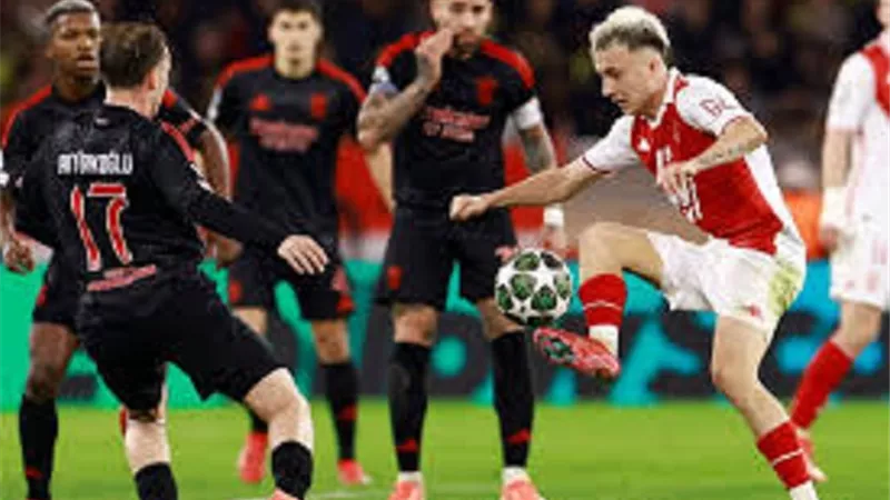 شوط أول إيجابي بين بنفيكا وموناكو بدوري أبطال أوروبا