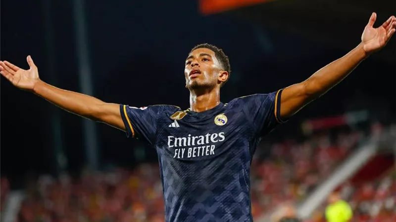 تهديد حكم ريال مدريد وأوساسونا بالقتل بعد طرد بيلينجهام