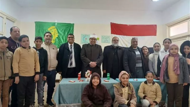 ندوة تثقيفية بعنوان حب الوطن بمدرسة عمر مكرم بالمنيا