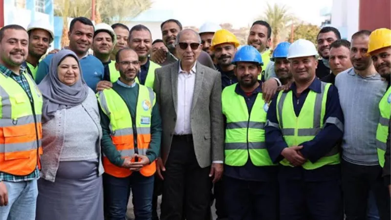 محافظ المنيا ل الجمهورية اونلاين “حياة كريمة” غيرت وجه الحياة