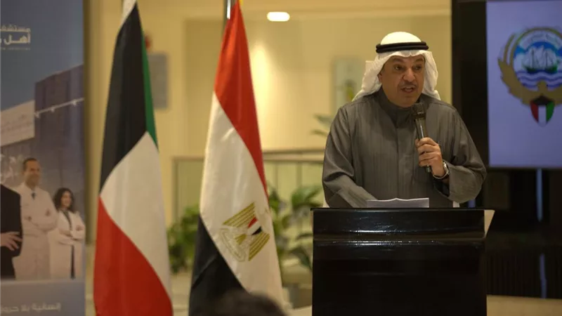 سفير الكويت ونائب رئيس المجموعة العلمية بالكويت يتفقدان التوسعات الجديدة بمستشفي اهل مصر لعلاج الحروق