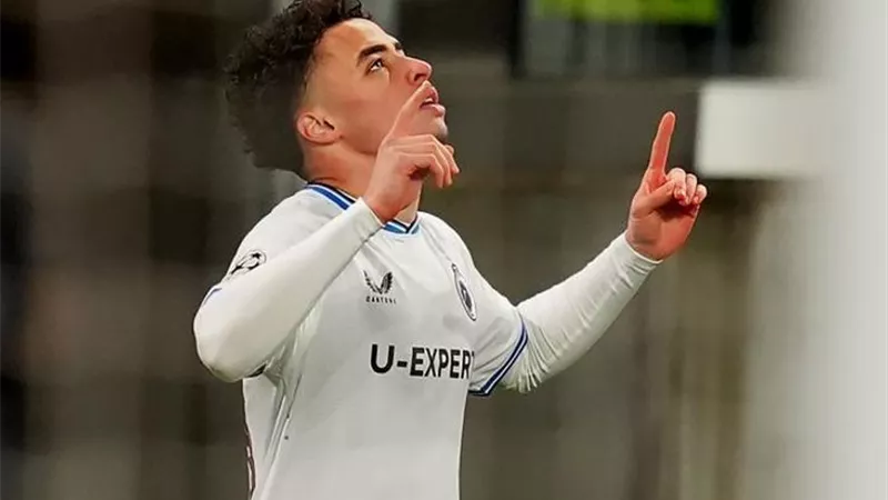 لاعب مغربى بتشكيل الأفضل فى إياب ملحق دورى أبطال أوروبا