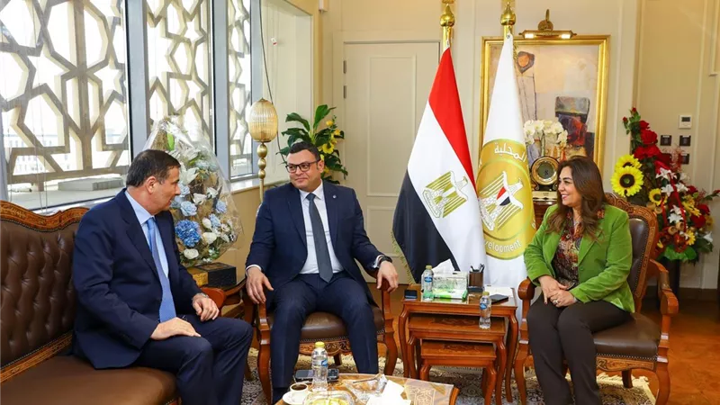 تكليفات جديدة بالإسكان لمواجهة التعديات على الأراضي