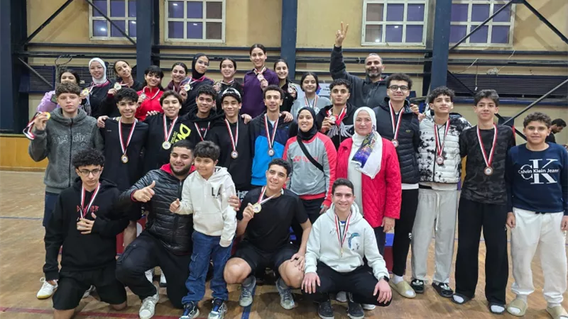 الزهور يتوج ببطولة الجمهورية للريشة في الطائرة