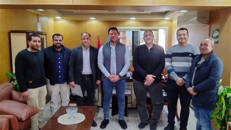 وكيل وزارة الصحةبمطروح يكريم فريق مراقبةالأغذية