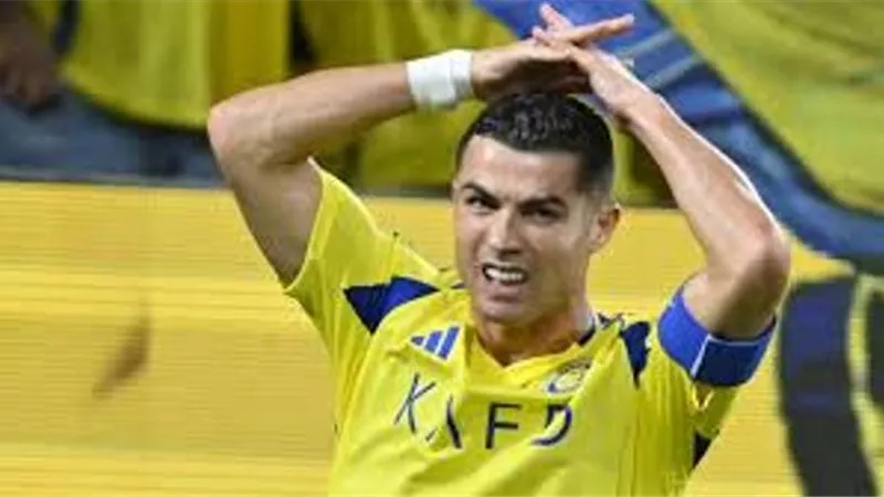 جماهير النصر السعودي تطالب برحيل رونالدو