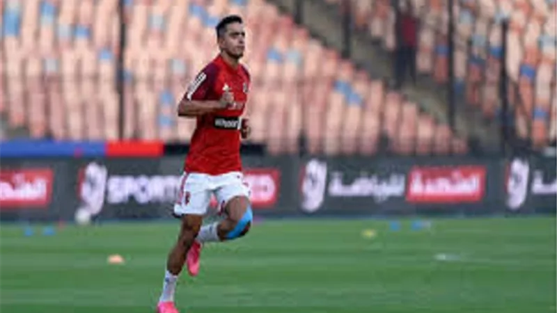 كولر يدفع بنجم الأهلي الشاب في مواجهة الزمالك بالقمة