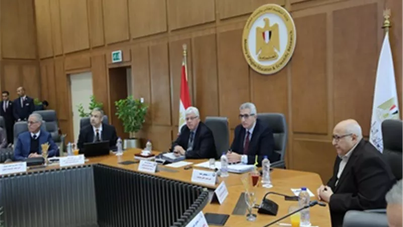الأعلى للجامعات: إنشاء فرع لجامعة القاهرة في الدوحة وآخر بالرياض