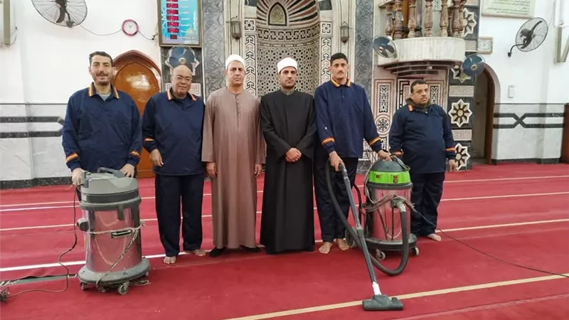 استمرار حملة النظافة بمساجد الجمهورية استعدادًا لشهر رمضان المعظم